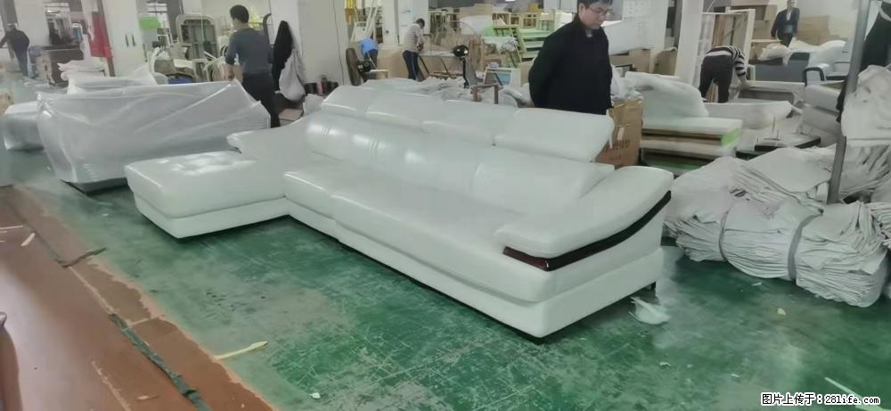 【大厂仿真皮沙发】实木框架，高回弹海绵45密度。全新包装，质量非常好，3.6米右贵妃 - 各类家具 - 居家生活 - 图木舒克分类信息 - 图木舒克28生活网 tmsk.28life.net